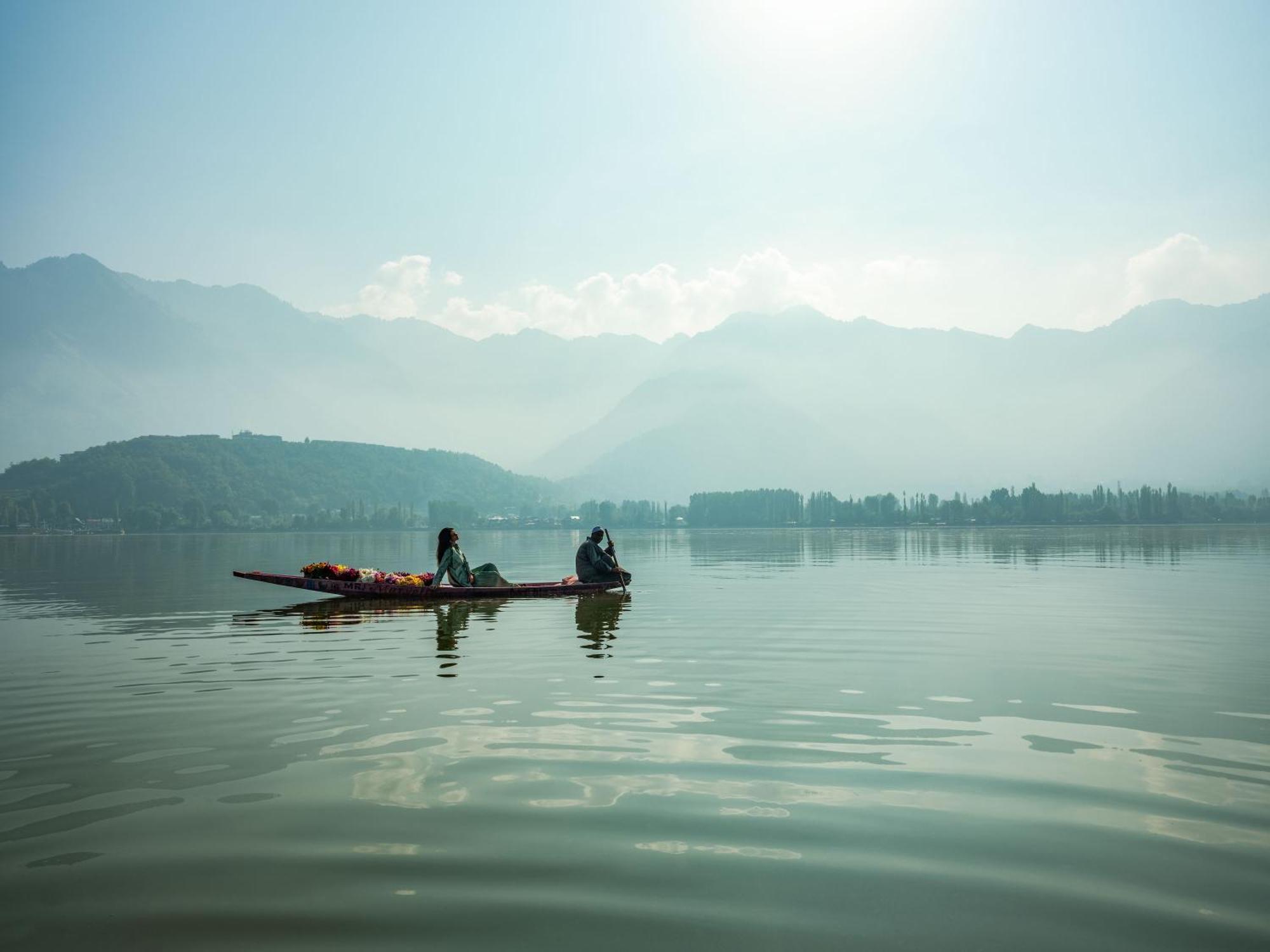 Taj Dal View Srinagar Hotel Luaran gambar