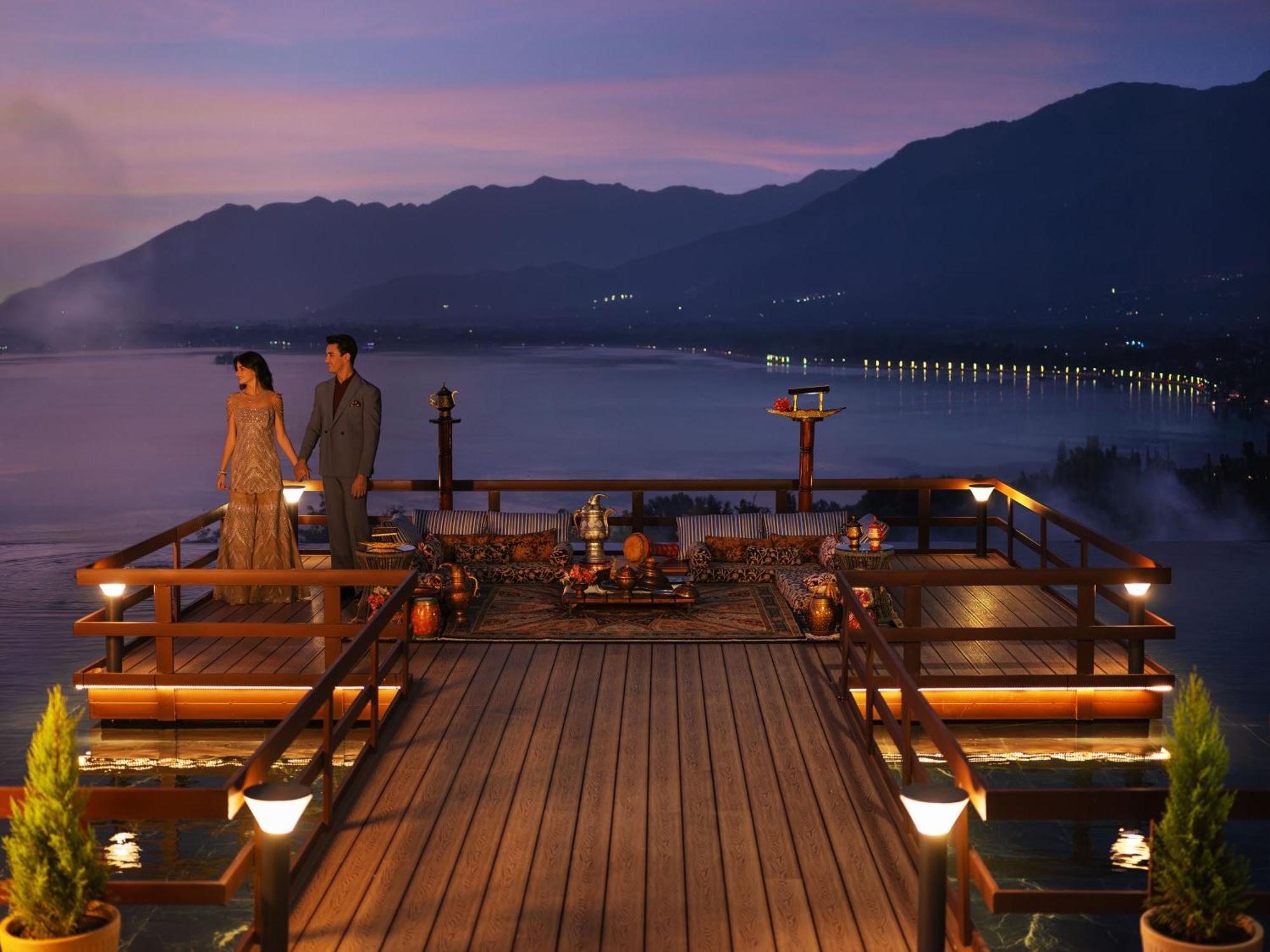Taj Dal View Srinagar Hotel Luaran gambar