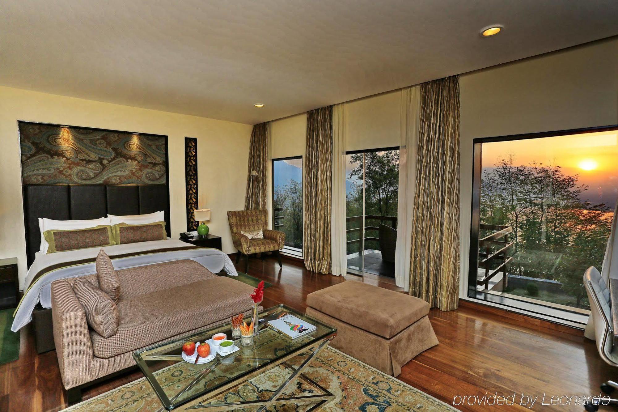Taj Dal View Srinagar Hotel Luaran gambar